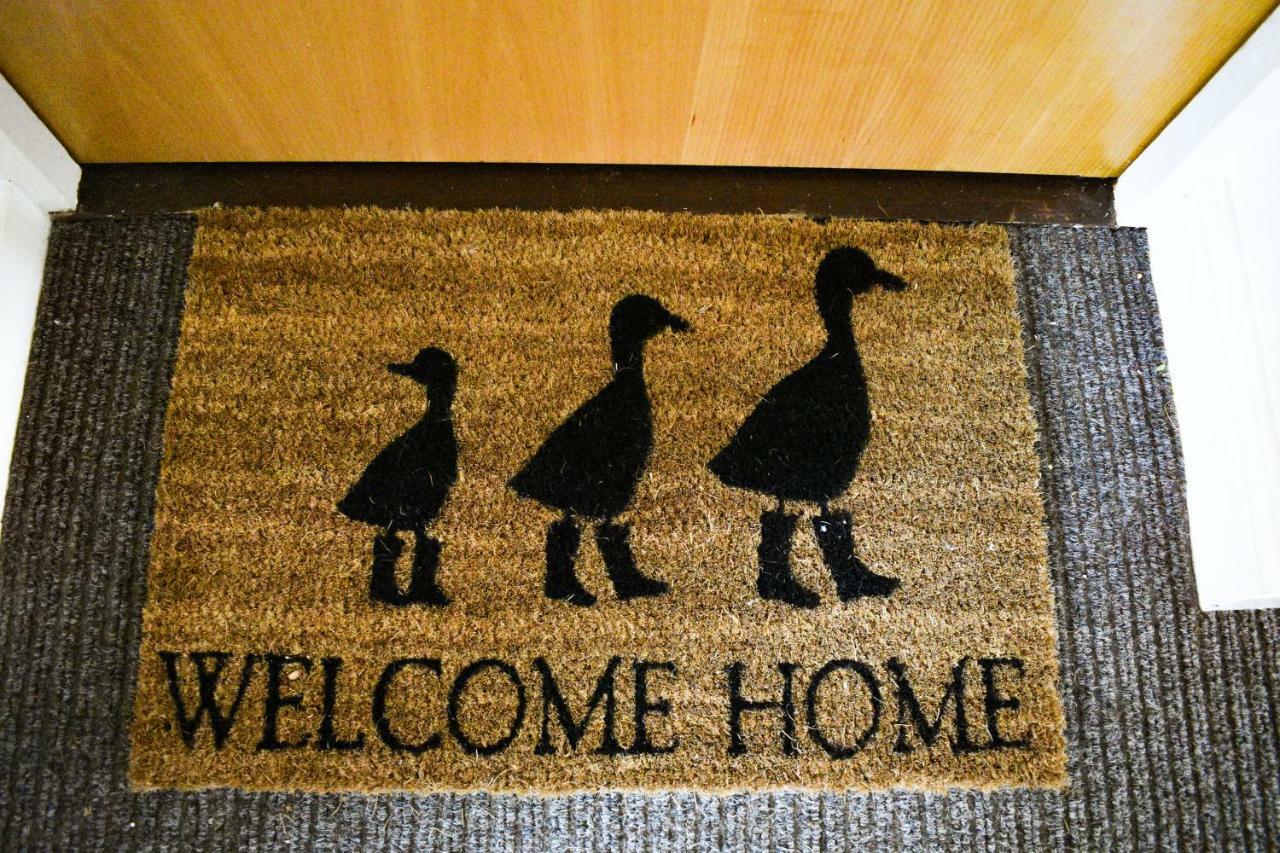 Welcome Home Royston  Exterior photo